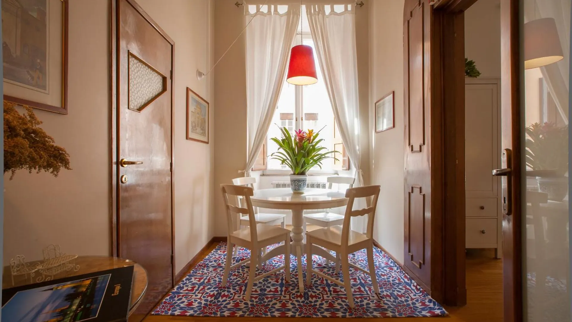 Babbo Guest House ローマ